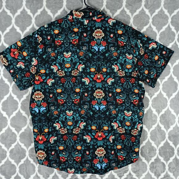Super Mario Shirt Mens 2XL Black Floral Button Up Short Sleeve Video Game - Picture 8 of 9